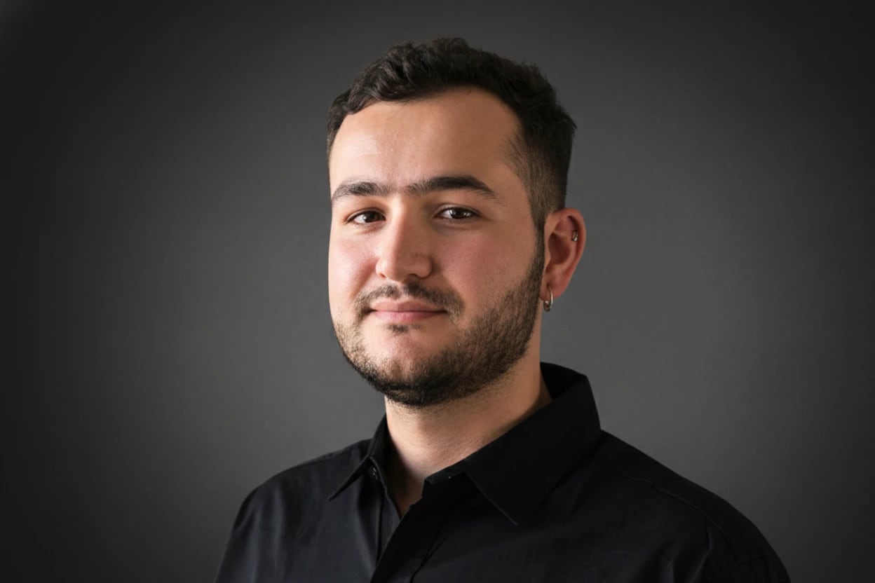 Portrait of Santiago Martínez, Marketing Director at Ossa Studio